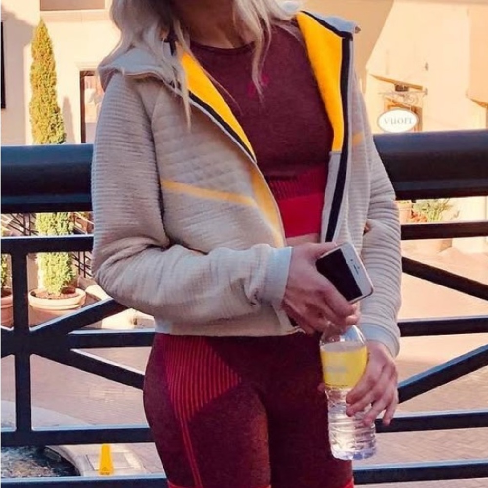 Nike jacket - Picture 2 of 9